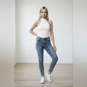 Women's Jag Jeans. Girlfriend Fit. 16/33. Buy 1 Clothing Artucle Get 1 Free